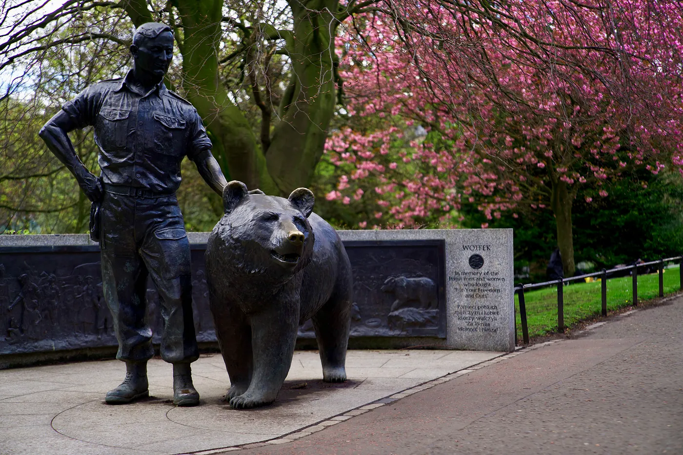 A statue of Wojtek, the bear who was enlisted in a Polish regiment during World War Two. After the war ended, Edinburgh's Zoo took him in at the request of his comrades.