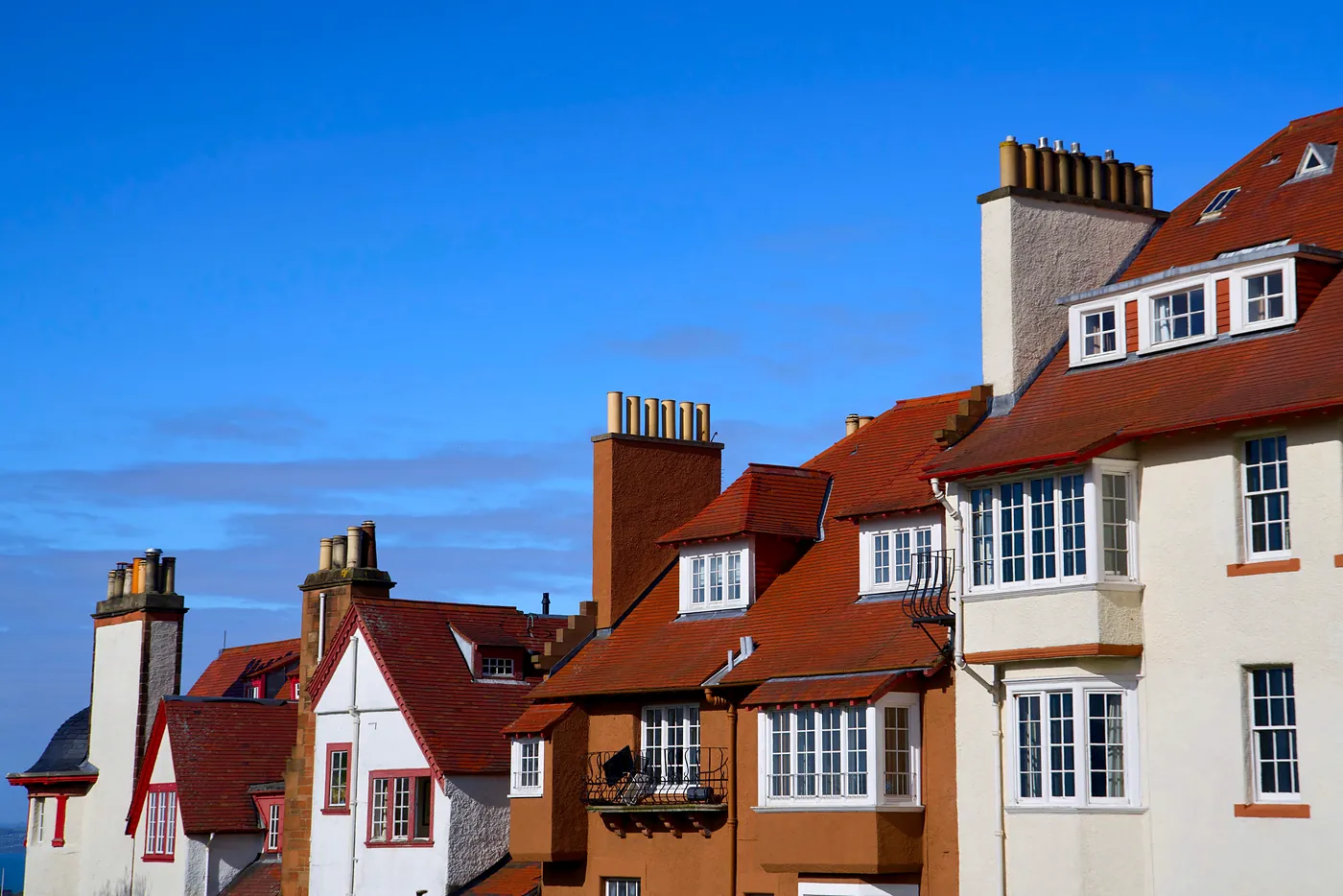 Red roofs at the top of High Street.