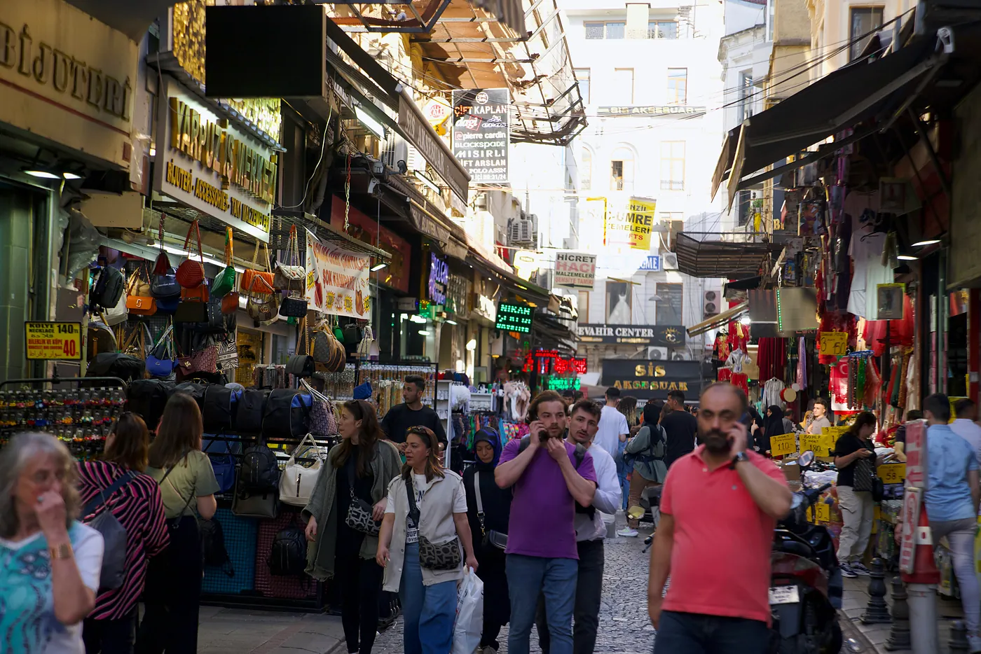 More shops toward the Bazaar's eastern border.