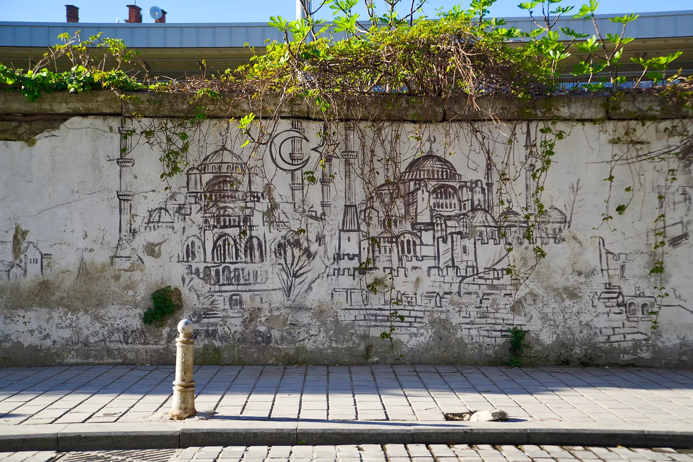 A painting on a wall of the Fatih metro station foreshadowing the kind of structures travelers will soon stumble upon.