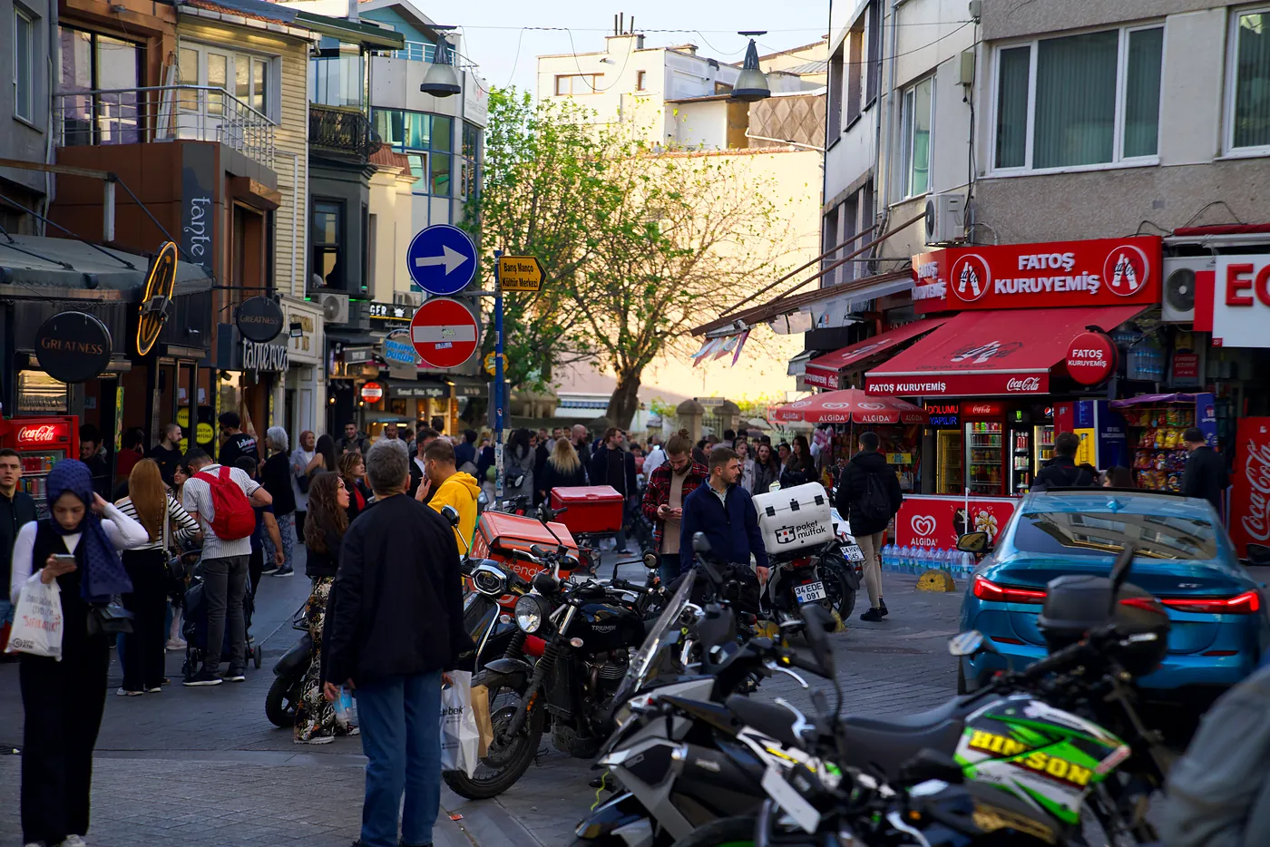 A busy intersection leading to Kadıköy's main market area.
